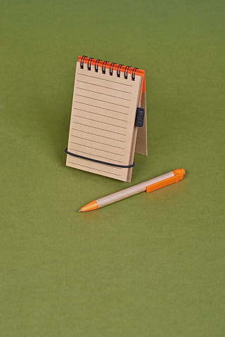 Блокнот на кольцах Eco Note с ручкой, красный - рис 6.