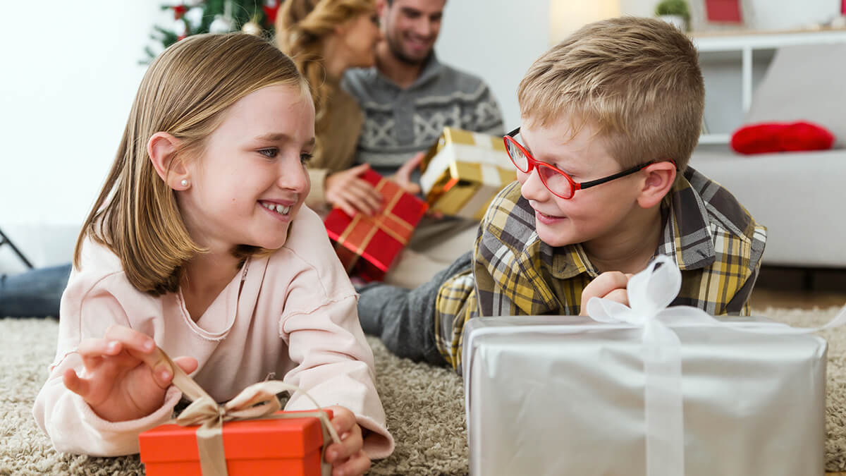 Как оформить подарок ребенку: советы и рекомендации