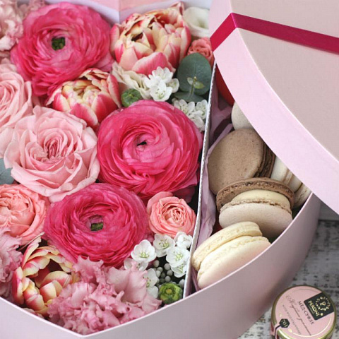 Макаруны с цветами Розовое Сердце - рис 2.