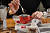 Чайная пара Cozy Morning, красная с белым - миниатюра - рис 7.