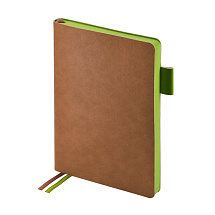 Ежедневник А5 датированный Boston 2026, коричневый с салатовым обрезом