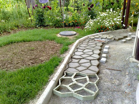 Форма для создания каменной садовой дорожки - рис 5.