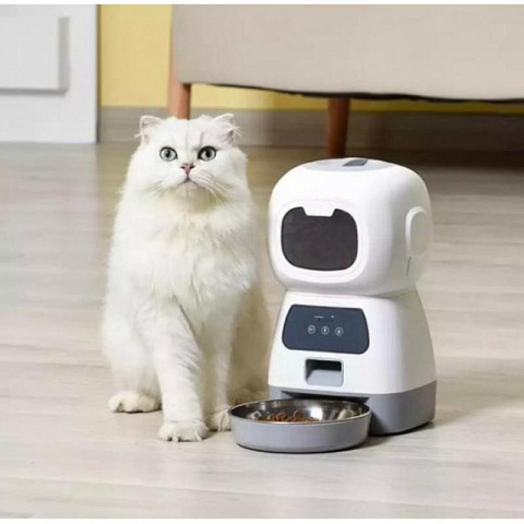 Автоматическая кормушка для домашних животных