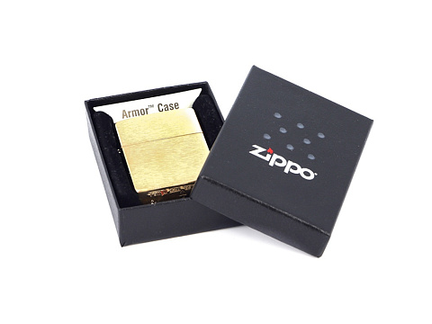 Зажигалка ZIPPO Armor™ с покрытием Brushed Brass, латунь/сталь, золотистая, матовая, 38x13x57 мм - рис 5.