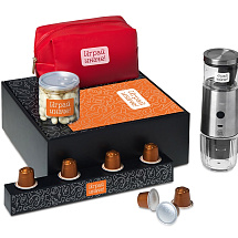 Подарочный набор Re:y. Boost с кофемашиной, капсулами и косметичкой